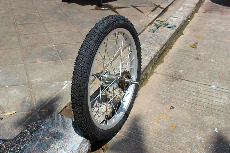 Roues de vélo 16 pouces - Ref 2379570 Image 15