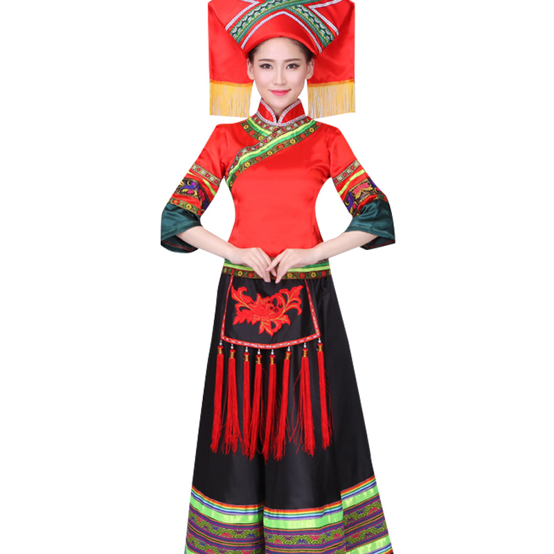 云南少数民族服装女新款壮族舞蹈服彝族衣服彝女凉山瑶族表演服饰