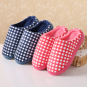 加厚底毛毛绒格子棉拖鞋