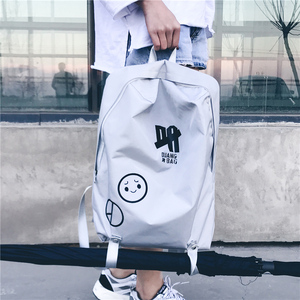 青年学生休闲双肩包