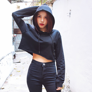 纯色薄款露脐连帽卫衣