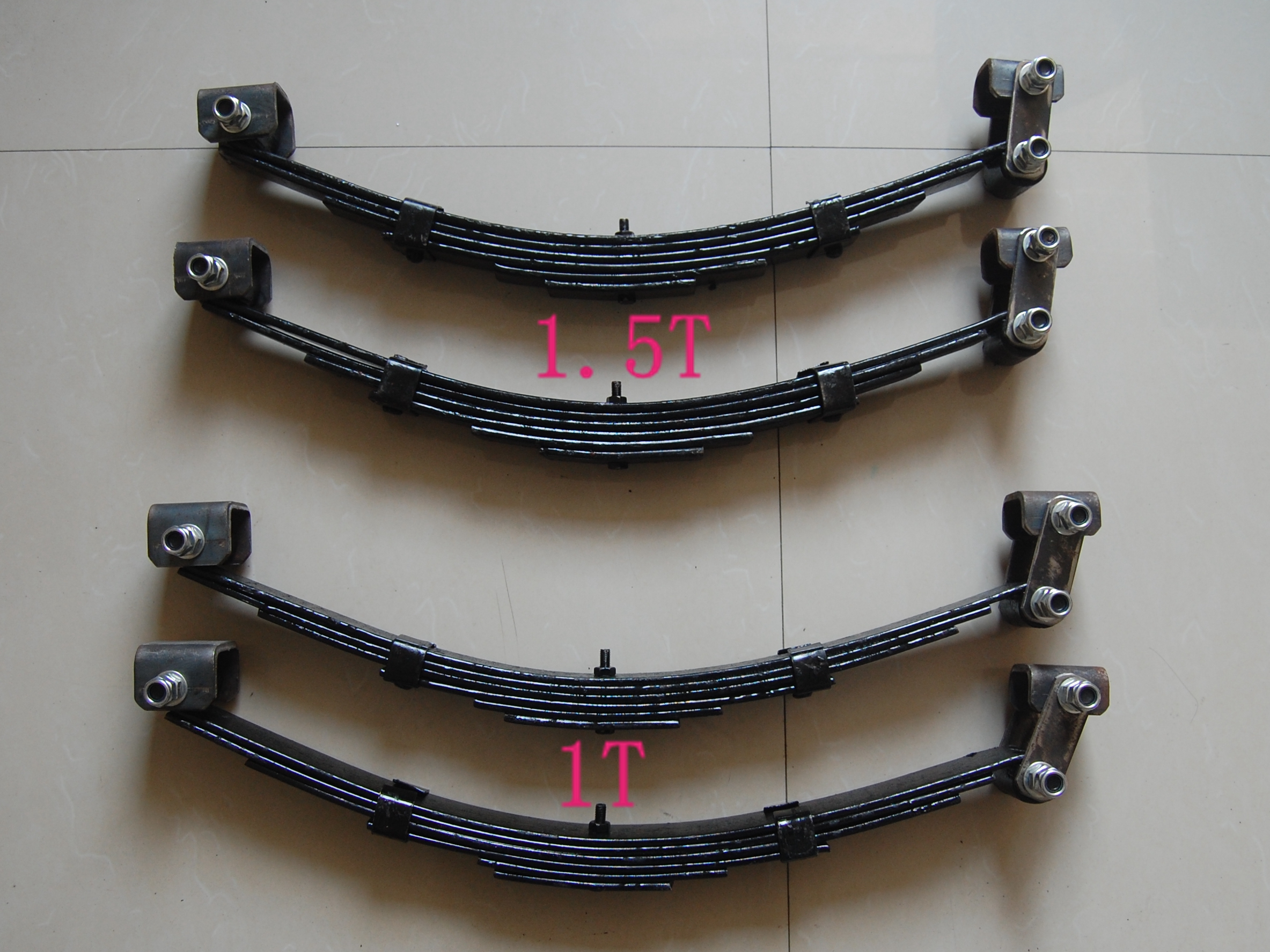 1~1.5t拖车板簧 弹簧钢板 吊耳 直轴拖车轴安装套件拖车减震配件