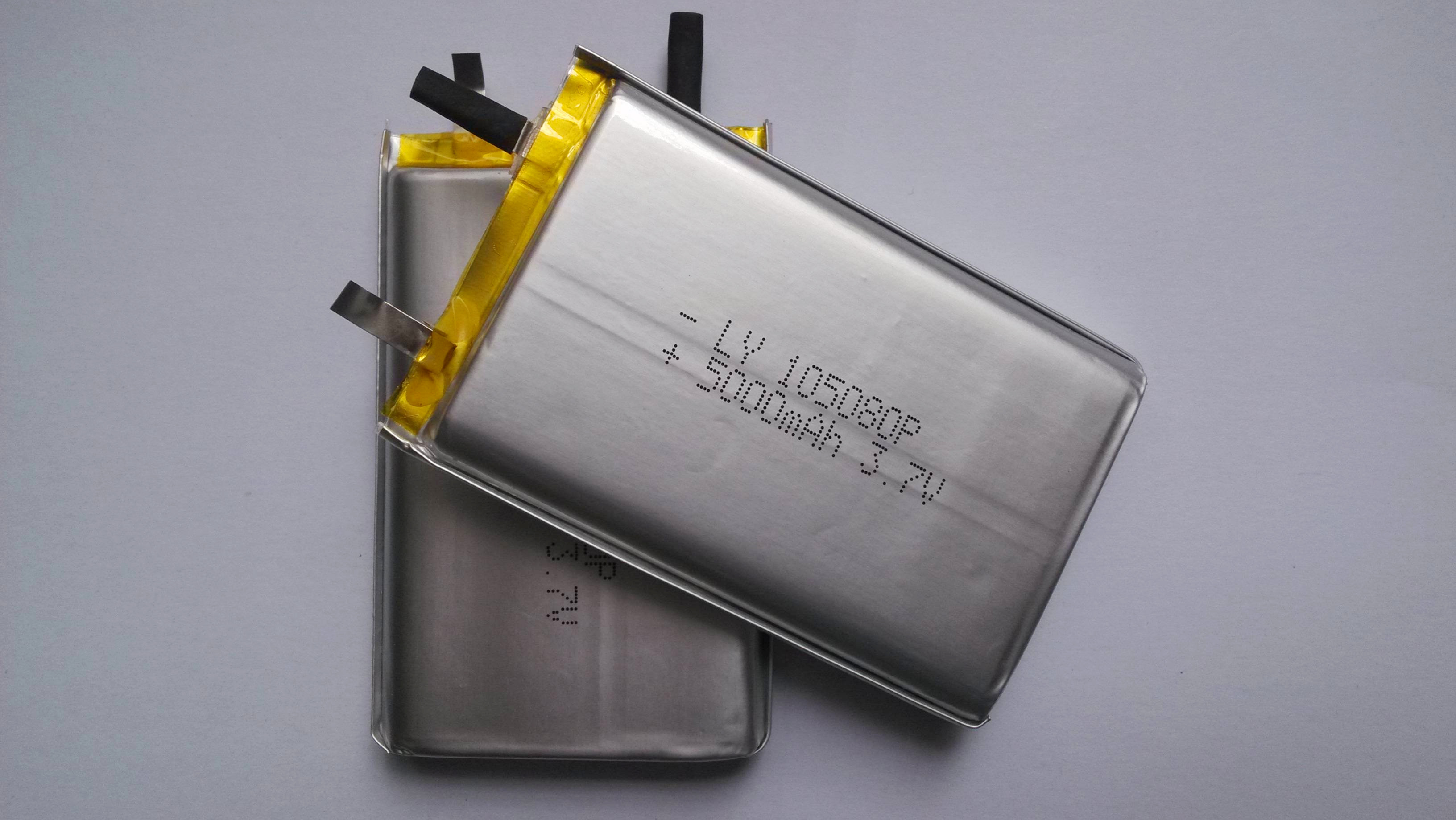 105080 聚合物锂电池足5200mah 3.7v 充电宝 平板内置电芯锂电池