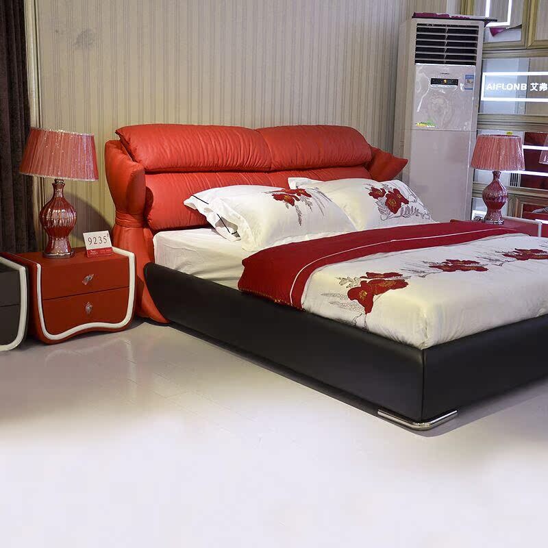 现代简约婚床双人床红色1.8米大婚床实木主卧大气真皮