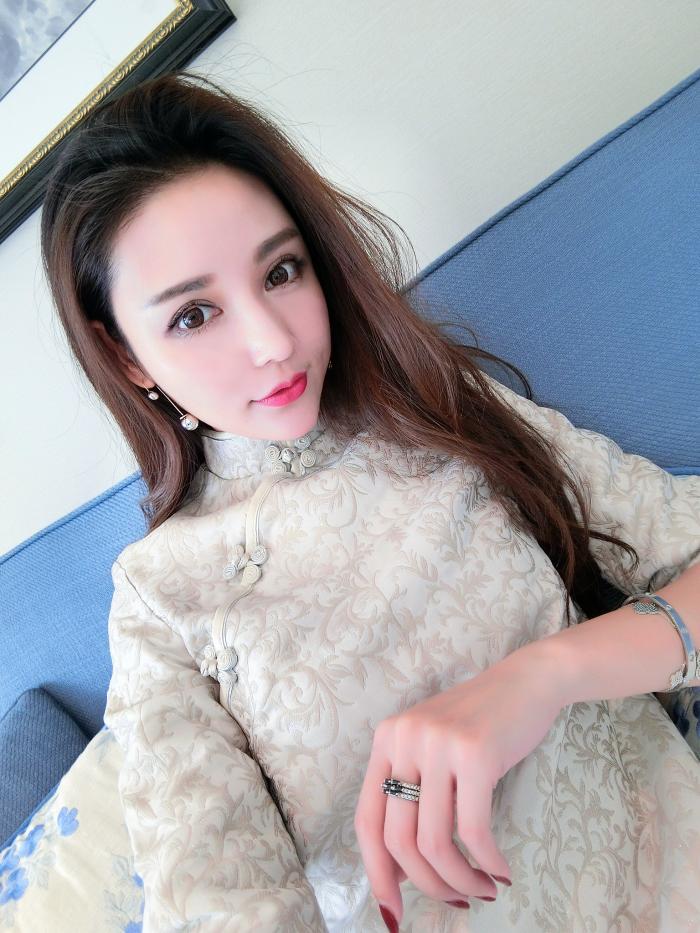 春夏季新款刘美人刘钰懿同款米色银丝旗袍a字棉袄优雅名媛唐装女