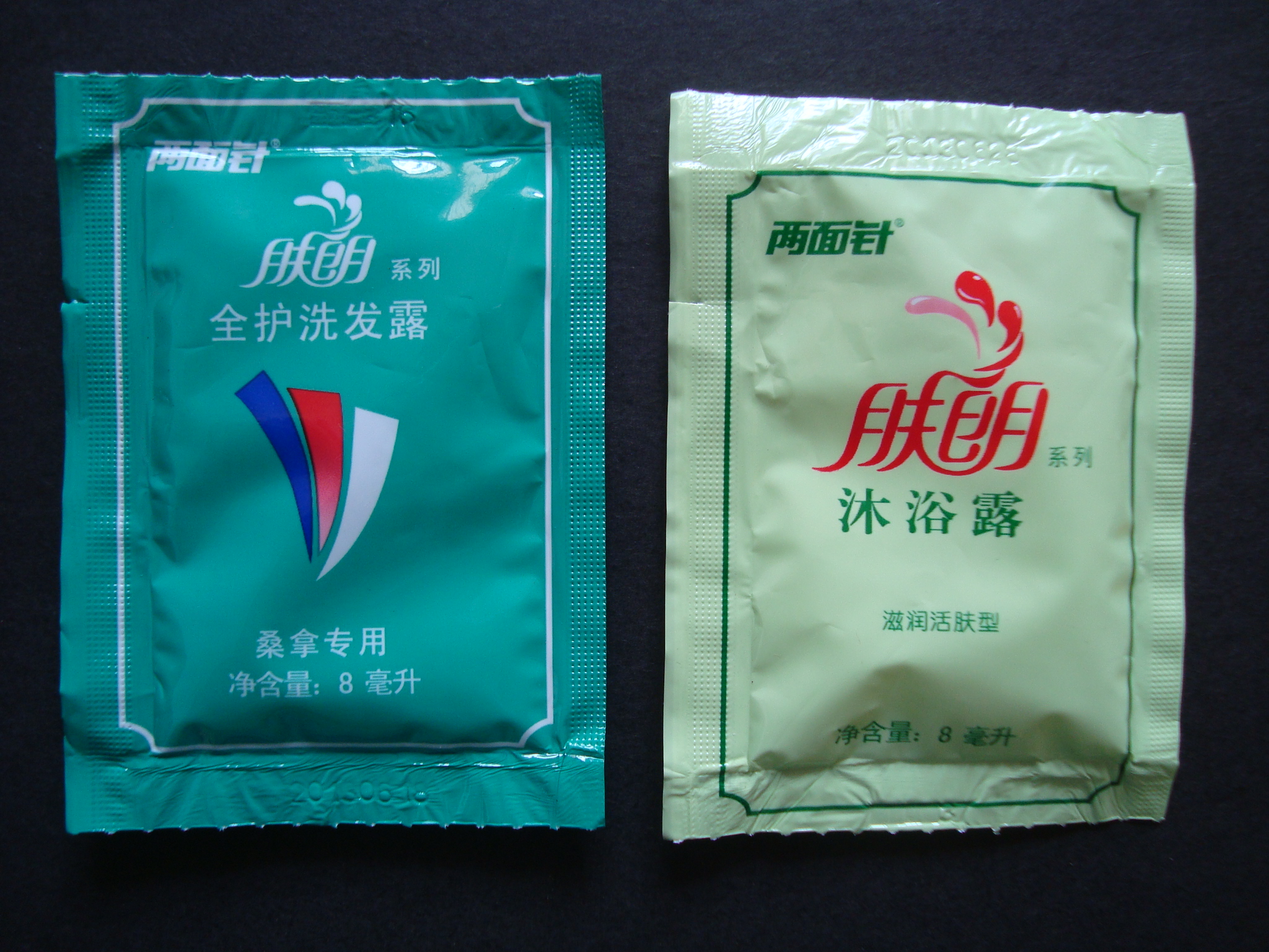 两面针桶装如家7天汉庭洗发水沐浴露批发酒店宾馆浴场袋状洗发露