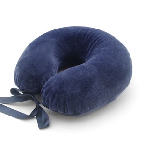 泰国天然乳胶U型护颈枕