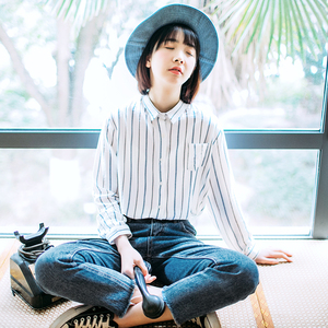 小清新蓝白条纹长袖衬衫