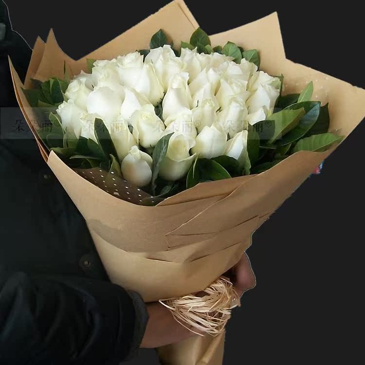 实拍花泥保鲜!港式北京同城周年生日鲜花速递36朵白玫瑰花束