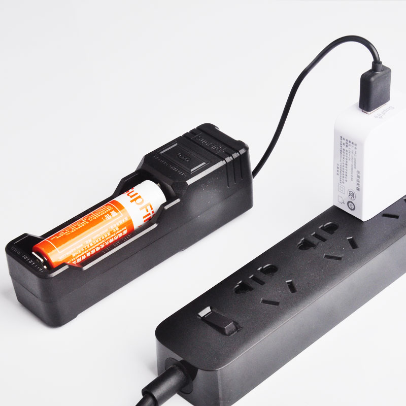 supfire神火强光手电充电器26650/18650通用型3.7v 锂电池充电器