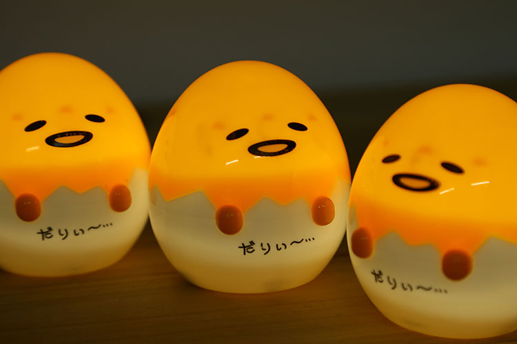 日本gudetama懒懒蛋懒蛋蛋蛋黄君蛋黄哥卡通可爱小夜灯装饰摆件