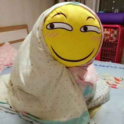 创意emoji表情包抱枕靠垫恶搞滑稽暖手捂搞怪搞笑抱枕