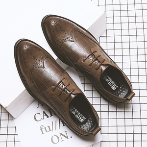 早春青年尖头皮鞋