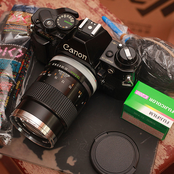 热销胶卷相机 佳能AE 1P胶片单反相机FD135