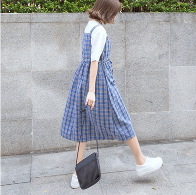 夏季新款吊带裙连衣裙棉麻格子中长款大码背带