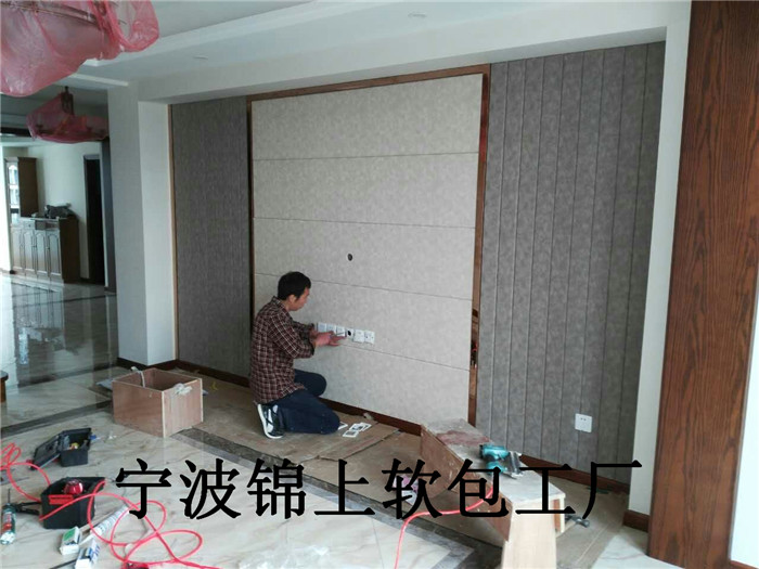 新中式钛合金配硬包软包背景墙简约风格环保材料电视背景墙