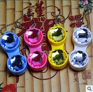 正品[隐形眼镜盒的用法]隐形眼镜伴侣盒批发评