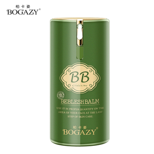 柏卡姿遮瑕粉底液