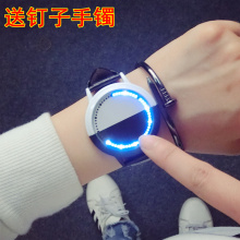 潮女学生电子手表男智能创意个性 发光led触屏简约黑白情侣表 韩版