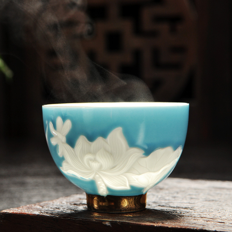 茶杯陶瓷色釉青瓷浮雕花卉品茗杯功夫茶具高档茶杯单杯六彩普洱杯