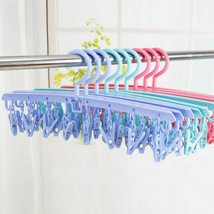 6只一字型旋转塑料衣架