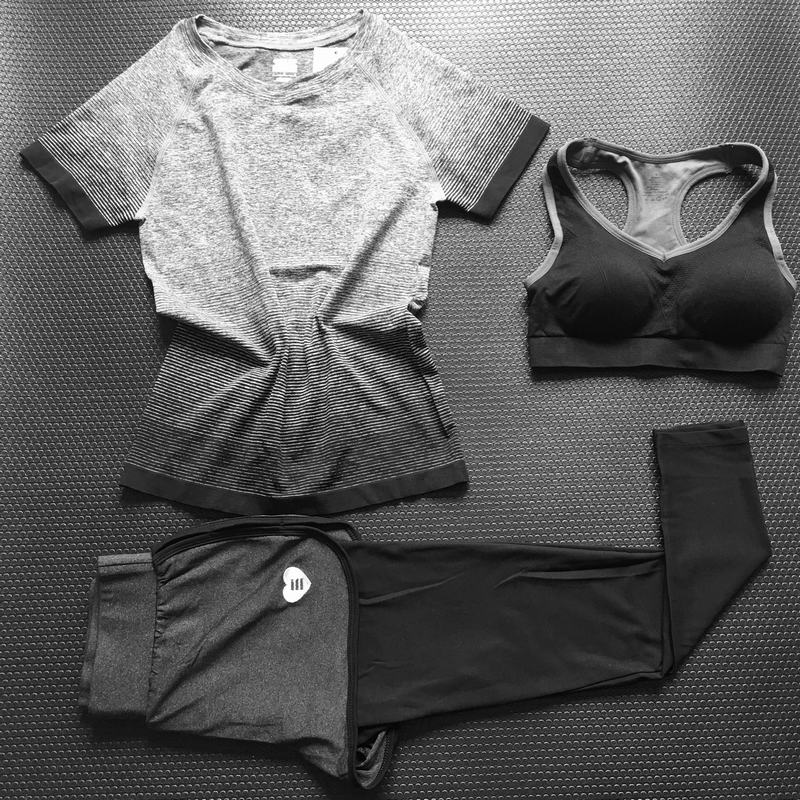 瑜伽服套装夏季跑步防震文胸健身服三件套紧身