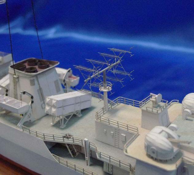 1:200中国527洛阳号驱逐舰纸模型(a3幅面)