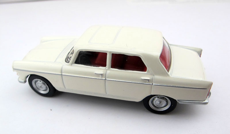 法国大牌norev 1:64 合金模型车 peugeot 404 标致 古典车