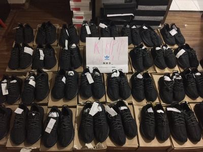 adidas yeezy 350 boost 全黑 pirate black 椰子350