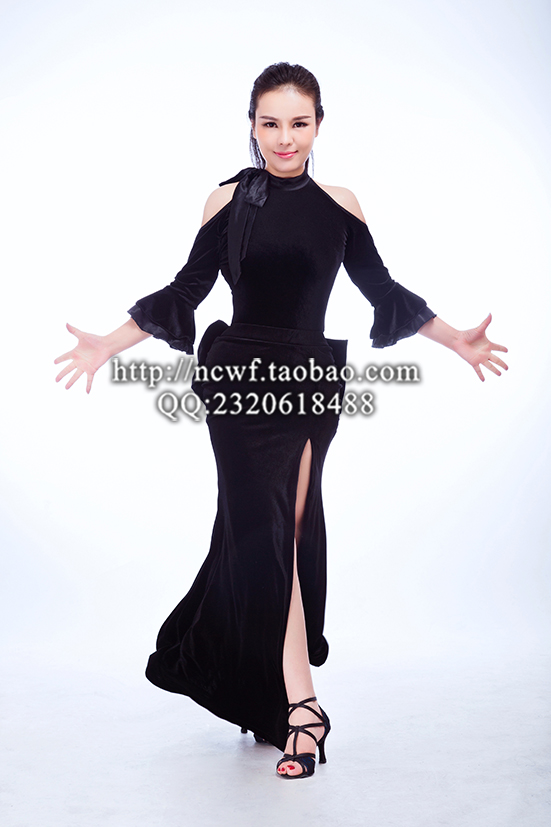 正品[左侧腿有钻打底袜]杨幂穿黑腿袜图片评测