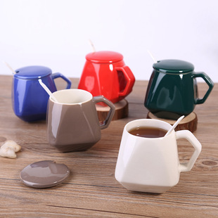 牛奶杯纯色创意咖啡杯钻石形状马克 陶瓷菱形杯加盖勺水杯办公室