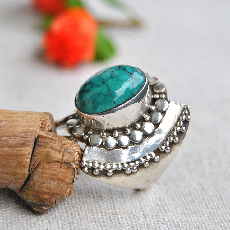 戒]食指戴戒指什么意思评测 左手食指戴戒指图