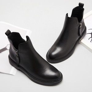 真皮圆头平底短靴