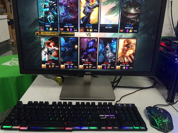 热销游戏装备 正品 LOL游戏装 备仿机械键盘鼠