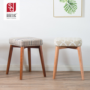 简域可叠放实木餐凳方凳