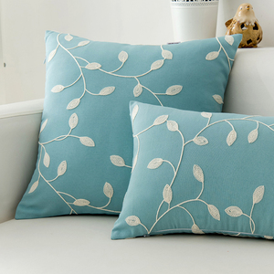 可拆洗棉麻刺绣靠垫