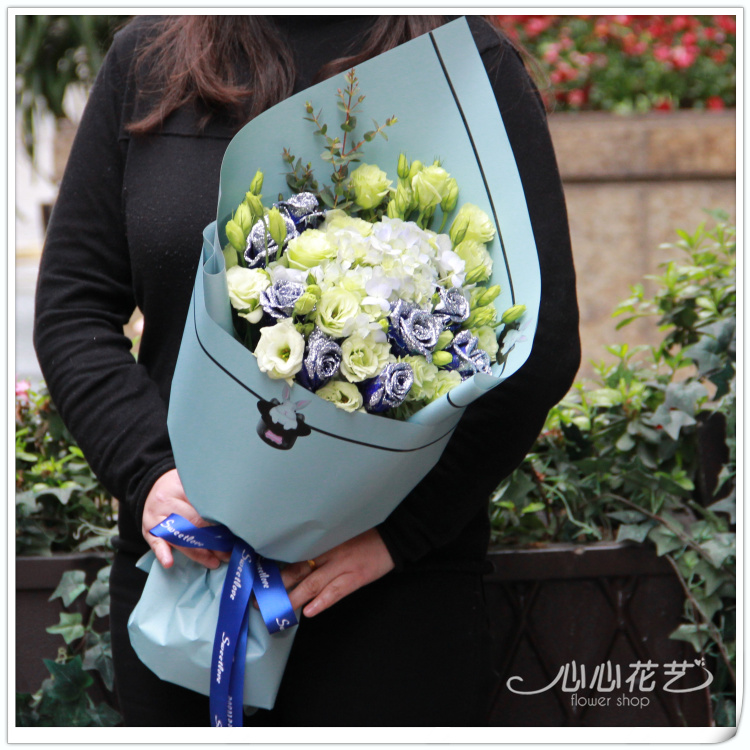 9朵紫玫瑰绣球高档韩式花束 重庆花店送花 同城鲜花快递 情人节