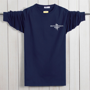 青年长袖T恤打底衫