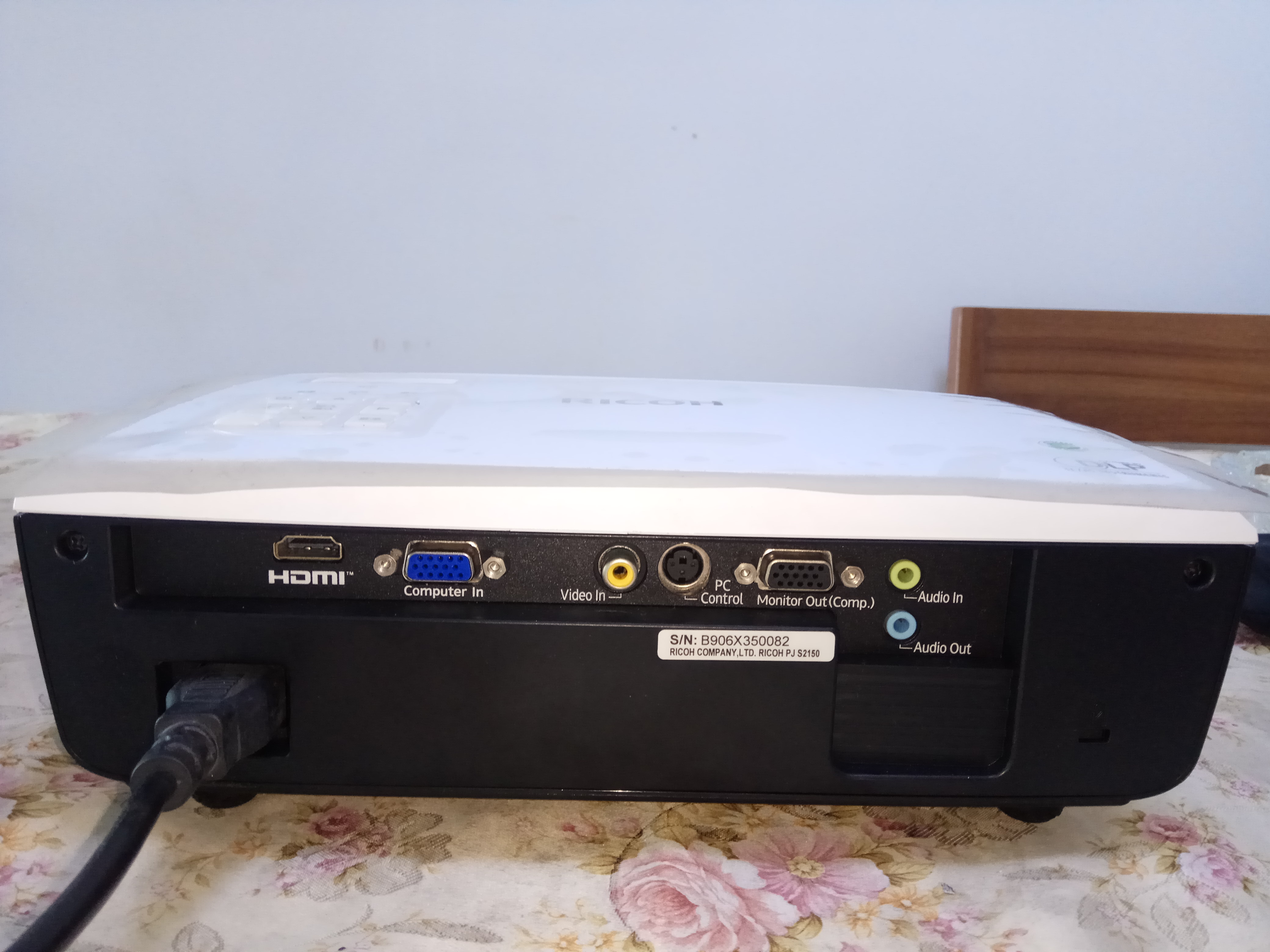 明基二手投影机ts537 pjs2150 9成新 多工能教育家用娱乐3d投影仪