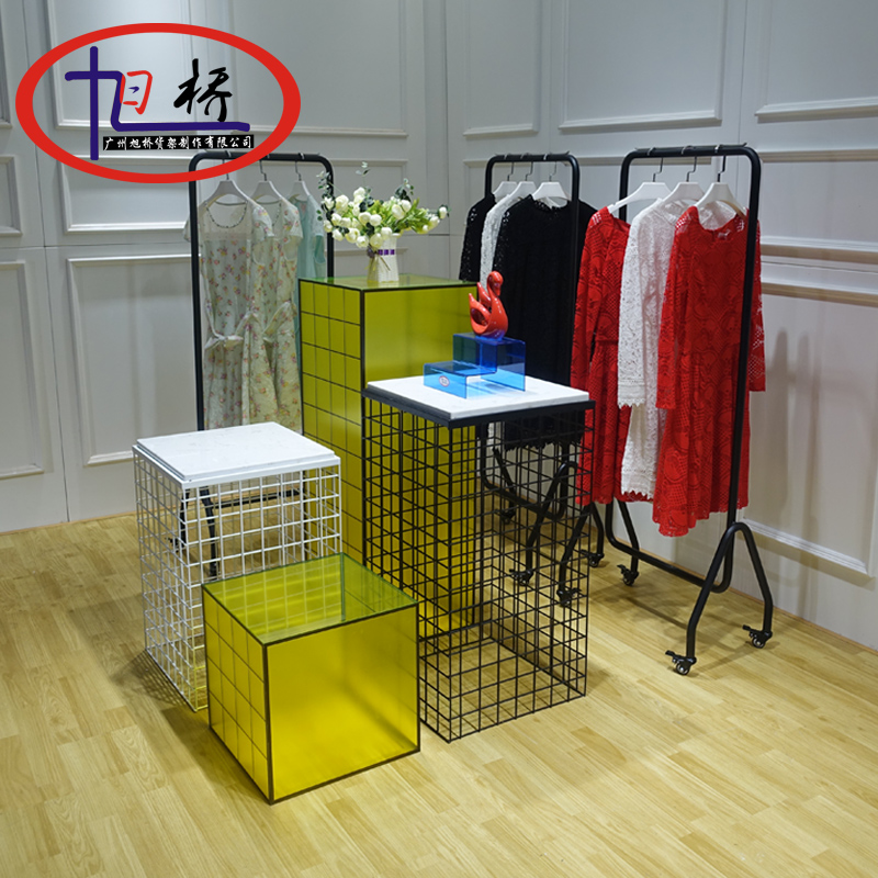 旭桥服装店展示台亚克力有机橱窗模特台大理石台面厂家直销