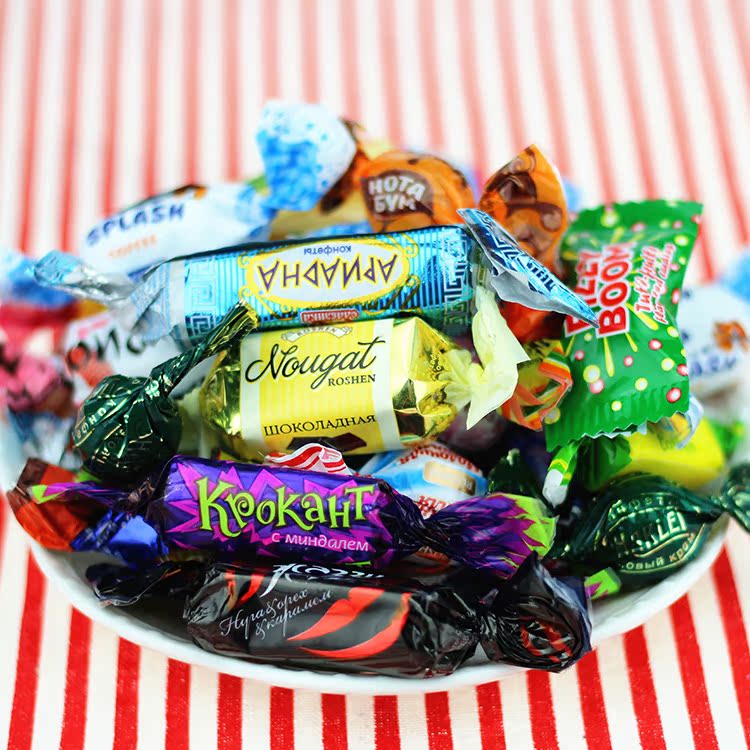 俄罗斯糖果进口巧克力混合喜糖紫皮糖红皮糖威化零食喜糖500g包邮