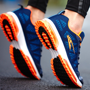 青少年减震气垫鞋