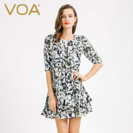 VOA 黑底白花圆领中袖胸褶真丝连衣裙 短款俏皮丝绸蛋糕裙商品大图
