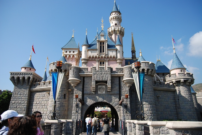 上海港龙直飞香港5天4晚往返机票五星酒店自