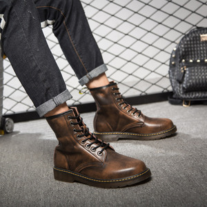 青年真皮马丁靴男靴