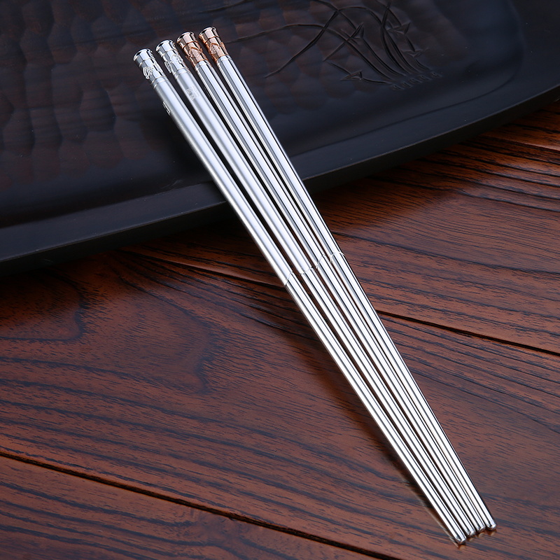 处]银碗银筷子的好处评测 银筷子吃饭的危害图