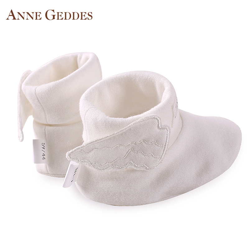 AnneGeddes纯棉初生婴儿鞋子新生儿软底脚垫男女宝宝护脚套有机棉怎么样,annegeddes龙苗凤宝专卖店好吗, 宜购网"AnneGeddes纯棉初生婴儿鞋子新生儿软底脚垫男女宝宝护脚套有机棉"由淘宝商家"annegeddes龙苗凤宝专卖店"提供,淘宝价229.00元。宜购网通过严格筛选,为您提供优质、正品商品,商家已通过淘宝店铺实名认证并加入《消费者保障服务协议》,请放心购买。