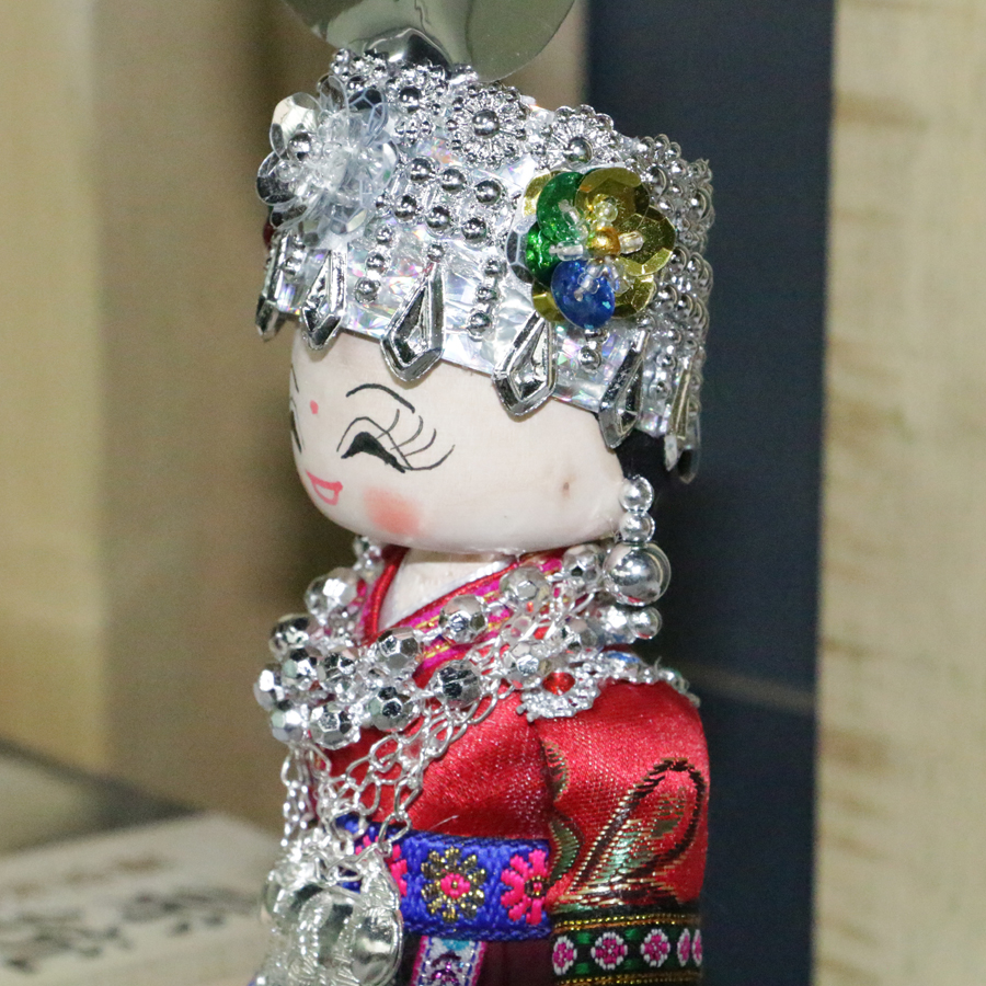 【包邮】贵州少数民族特色手工艺品 小角苗族民族娃娃