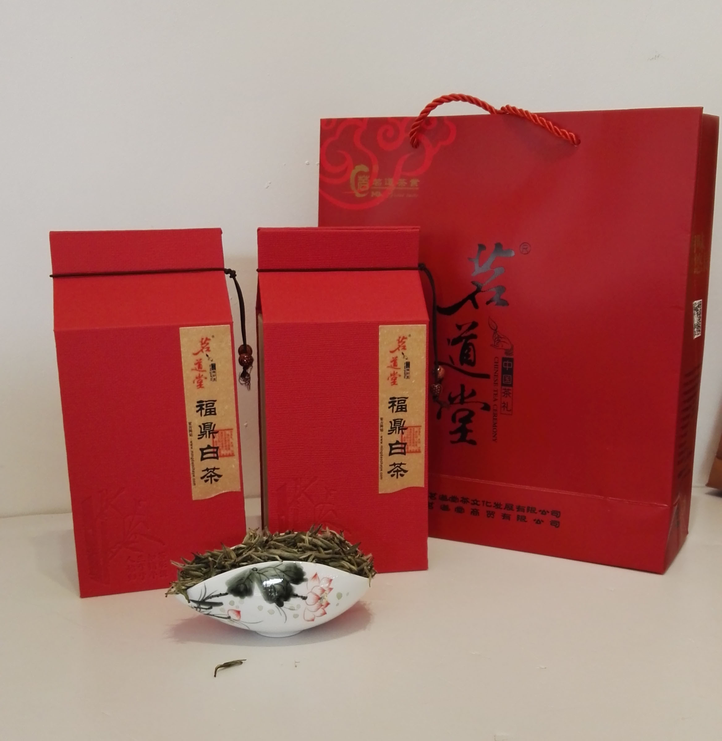 福鼎白茶 16年明前头春白毫银针特级 野生白茶散茶 礼盒套装 新茶