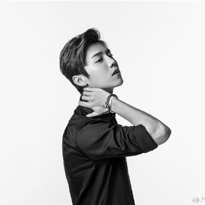 李易峰同款潮牌韩国男女情侣时尚不锈钢钉子手